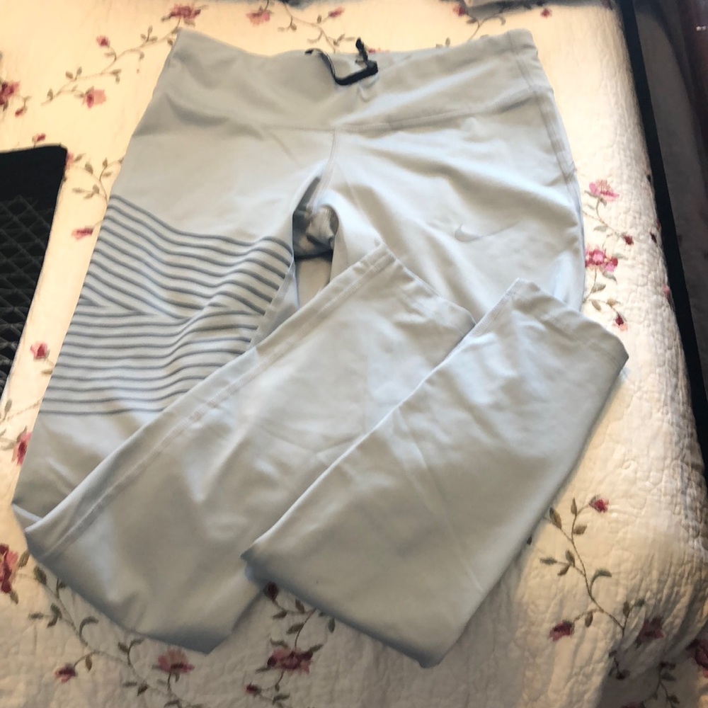 Women’s lot of 2 Nike Leggings